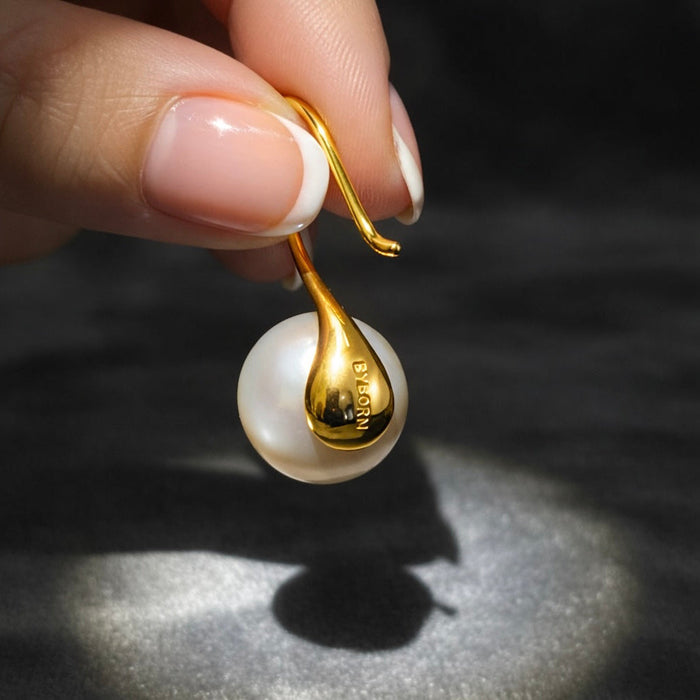 Alina | Gold-Plated Pearl Hook Earrings