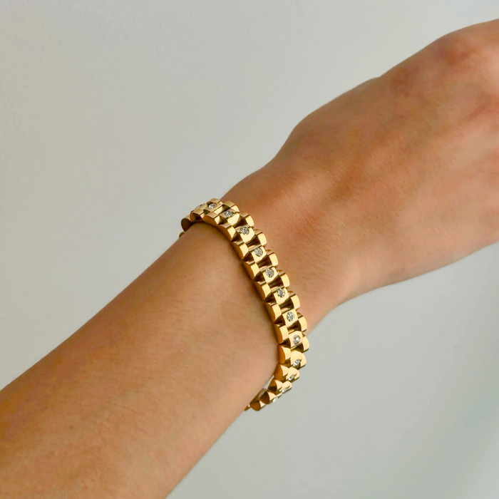 Amira | Gold-Plated Bracelet with Textured Links