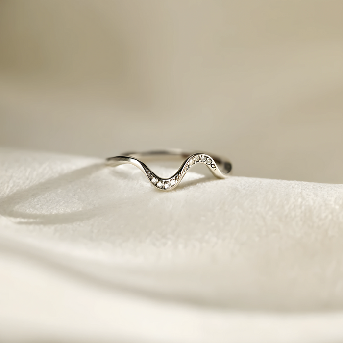 Anastasia | Wave Silver Ring