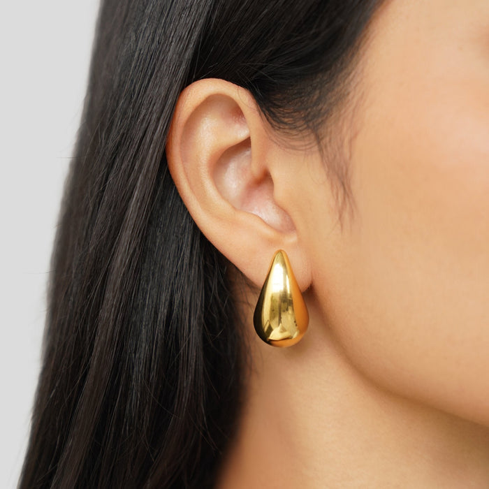 Anja | Gold-Plated Hoop Earrings with Delicate Curve