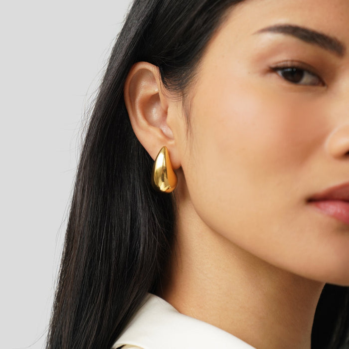 Anja | Gold-Plated Hoop Earrings with Delicate Curve