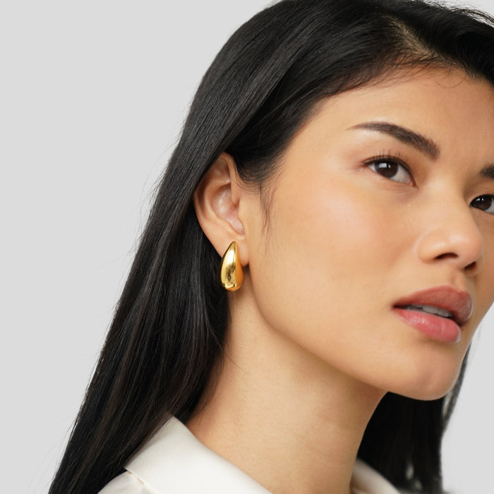Anja | Gold-Plated Hoop Earrings with Delicate Curve