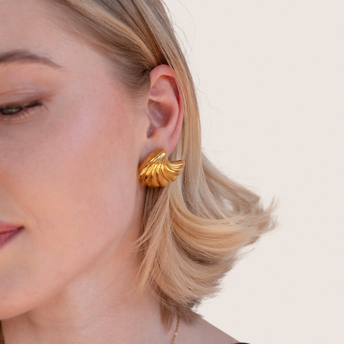 Anneliese | Gold-Plated Shaped Shell Earrings