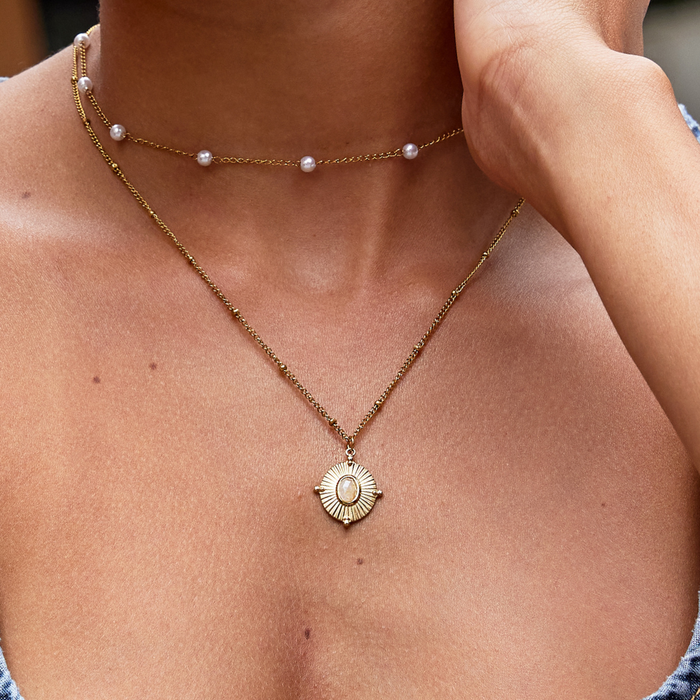 Annika | Gold-Plated Delicate Chain Pendant with Square