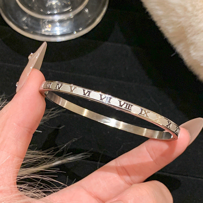 Aurelie | Gold-Plated White Spadaro Bracelet