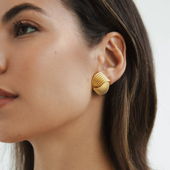Beatrix | Gold-Plated Earrings with Fan Structure