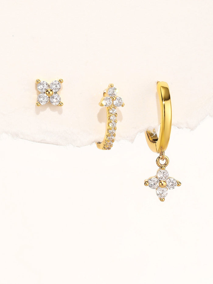 Bianka | Gold-Plated Delicate Earrings with Light Reflections