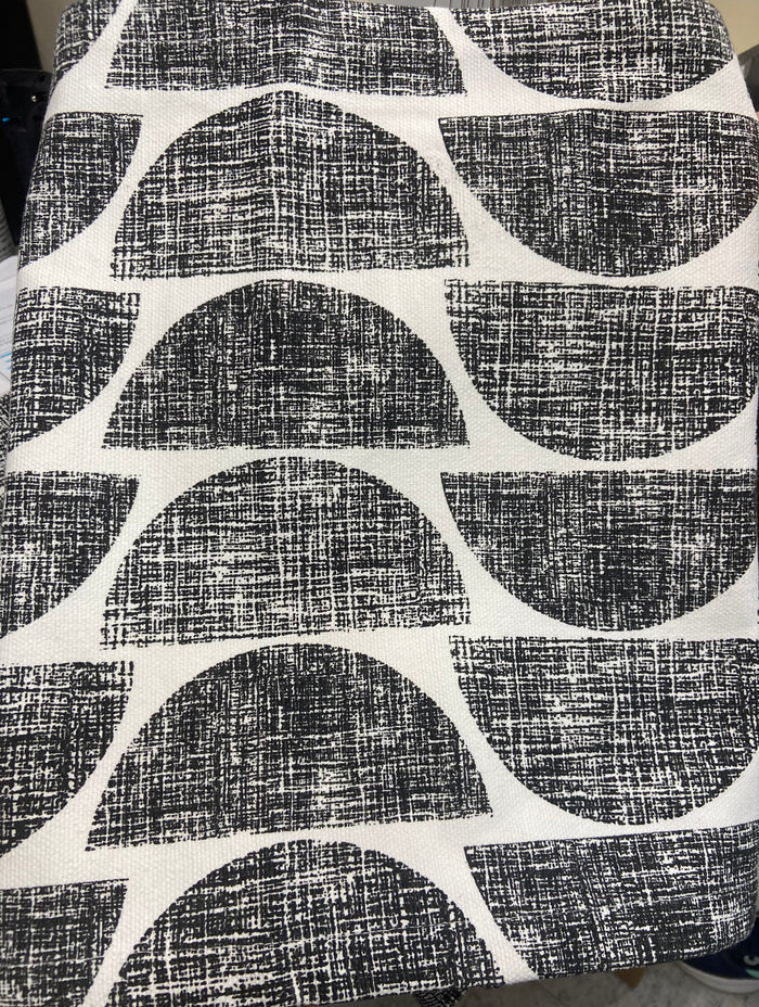 Black & White Half Circle Table Runner