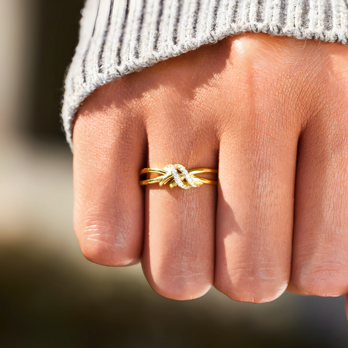Carla | Gold-Plated Interlaced Grace Ring