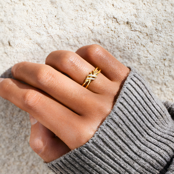 Carla | Gold-Plated Interlaced Grace Ring