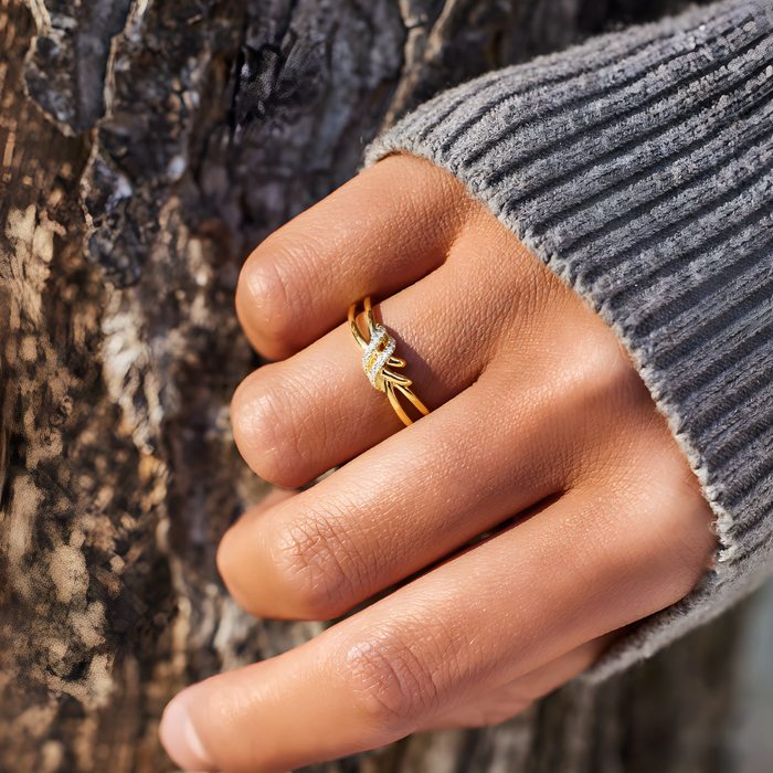Carla | Gold-Plated Interlaced Grace Ring