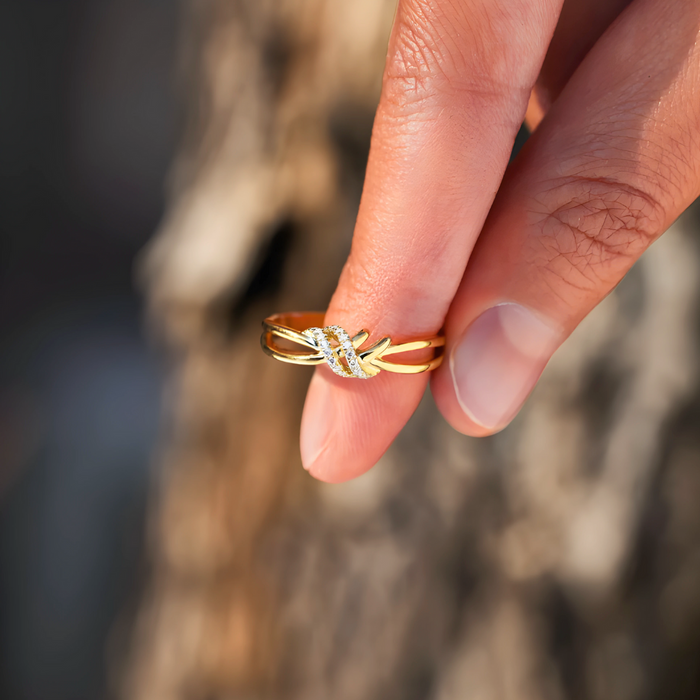 Carla | Gold-Plated Interlaced Grace Ring