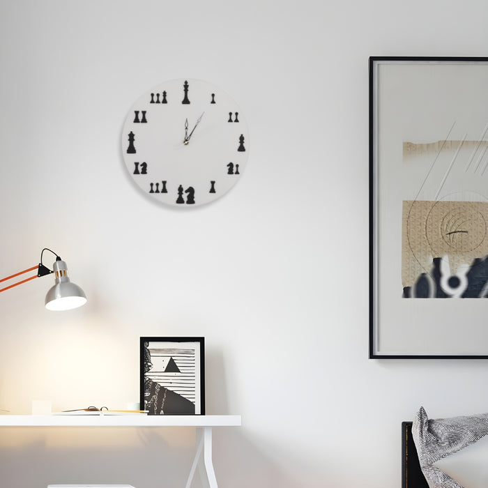 Chess Wall Clock | Round | Wood