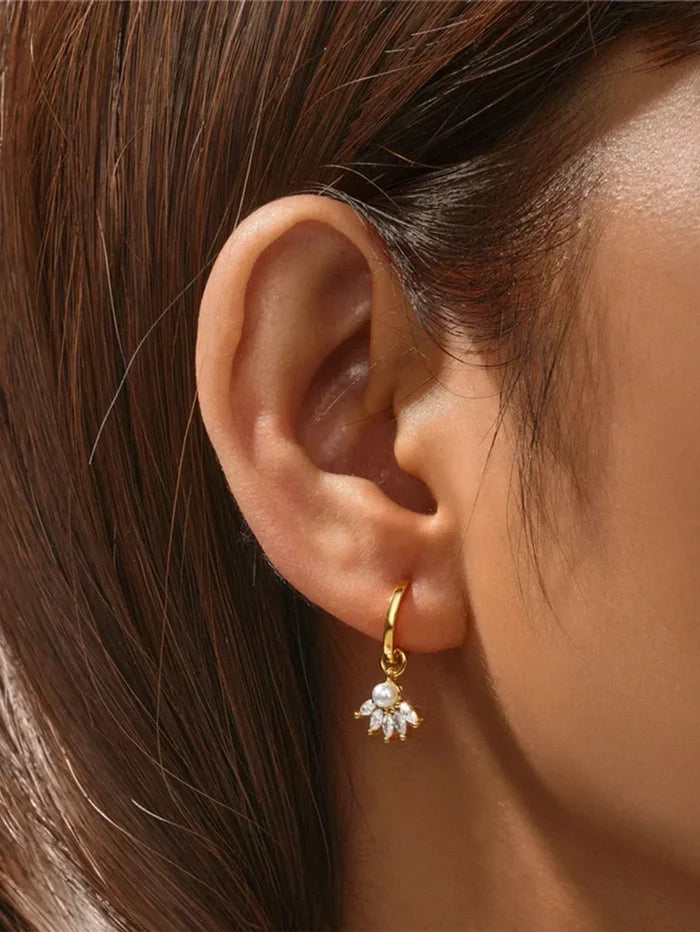 Clarissa | Gold-Plated Delicate Square Shape Earrings