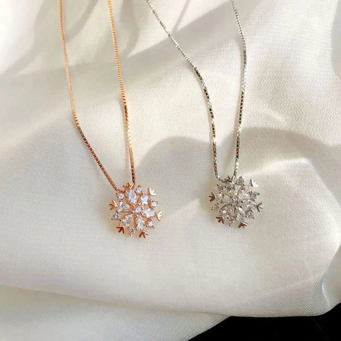 Cora | Crystal Necklace with Snowflake