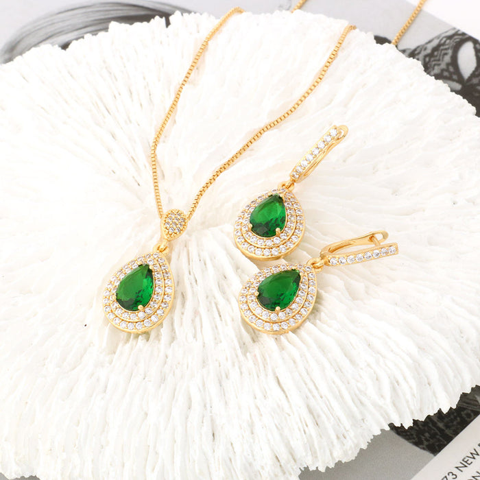 Elina | Gold-Plated Necklace with Emerald Pendant