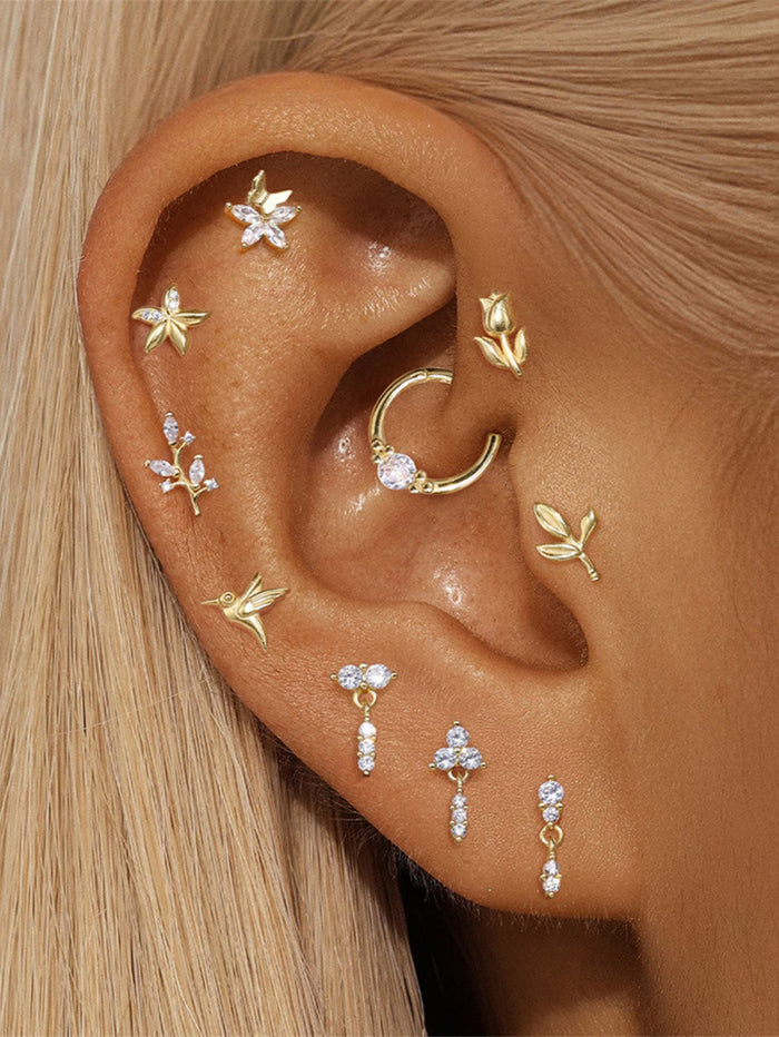 Elisa | Gold-Tone Earrings with Geometric Accent