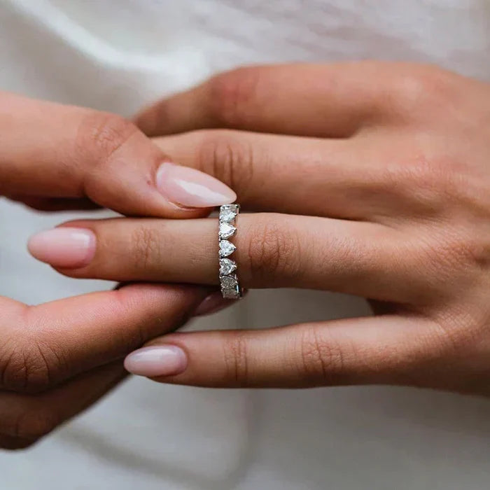 Fiona | Ring with Brilliant Edge