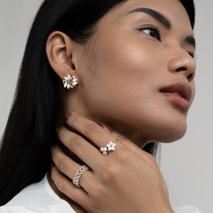 Flora | Silver Shaped Flower Earrings