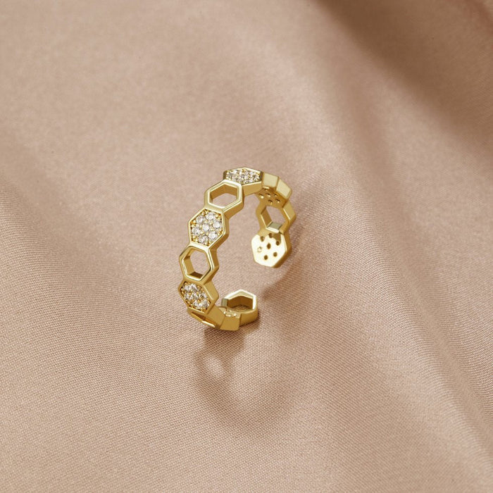 Friedrika | Gold-Plated Ring with Decorative Pearl