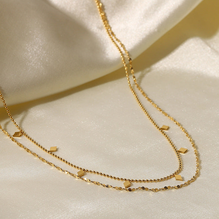 Helena | Gold-Plated Discreet Necklace with Geometric Charm