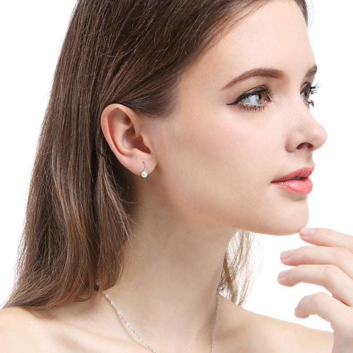Helena | Gold-Plated Earrings with Oval Pearl