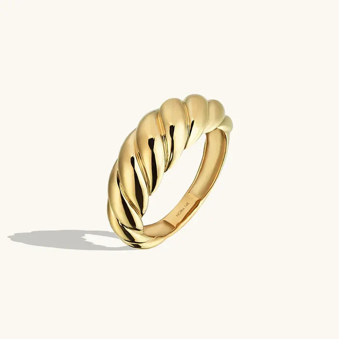Isabella | Gold-Plated Shell Ring