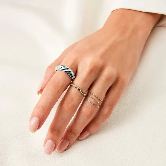 Isabella | Gold-Plated Shell Ring
