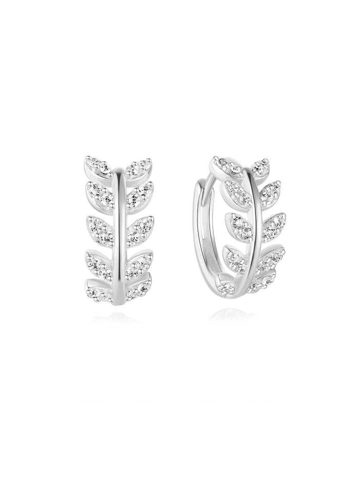 Karolína | Gold-Plated Earrings with Delicate Curve