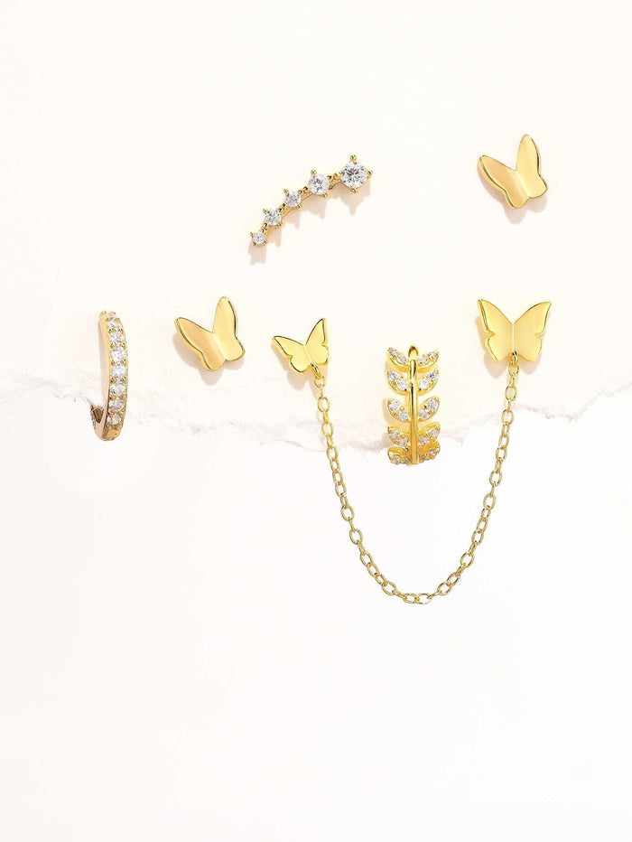Karolína | Gold-Plated Earrings with Delicate Curve