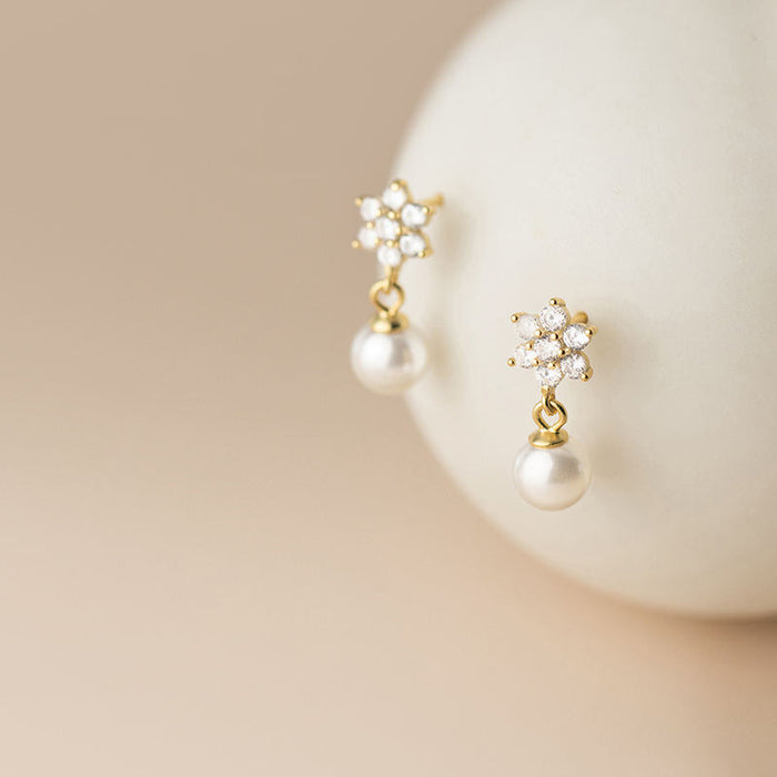 Klara | Gold-Plated Hoop Earrings with Pearls