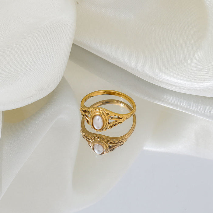 Klára | Gold-Plated Minimalist Ring with Delicate Wave