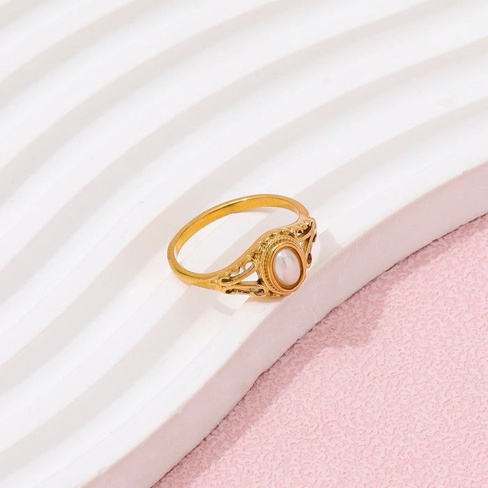 Klára | Gold-Plated Minimalist Ring with Delicate Wave