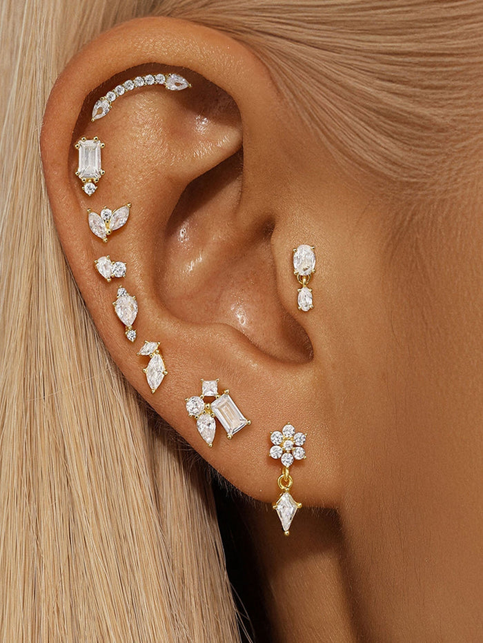 Klara | Gold-Tone Smooth Line Delicate Earrings
