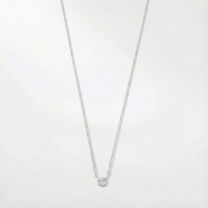 Klára | Necklace with Stone Moissanite