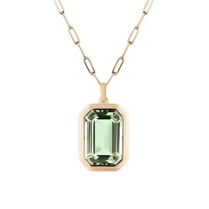 Lara | Necklace with Rectangular Emerald