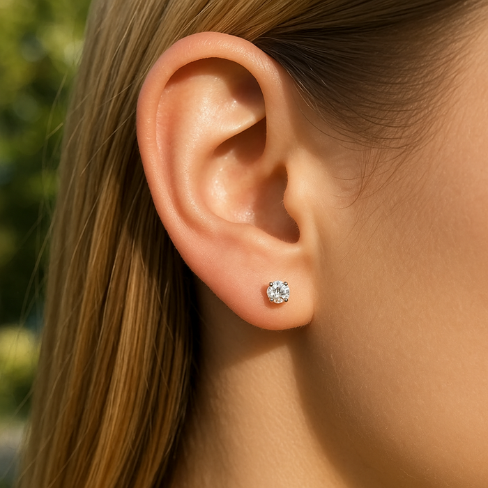 Lempi | Gold-Plated Zirconia Studs, 4 mm