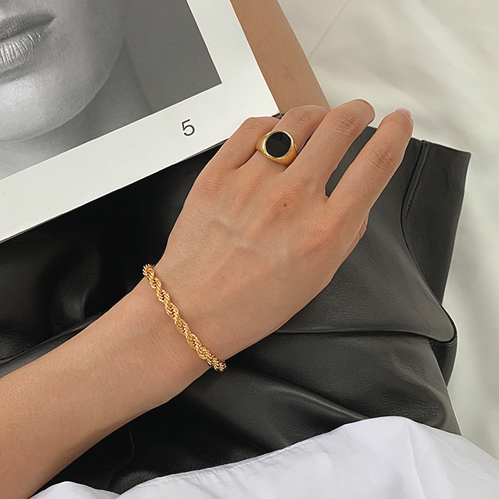 Lena | Gold-Plated Bracelet with Cord Delicate Structure