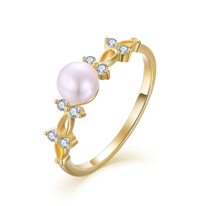 Leni | Gold-Tone Pearls Delicate Earrings with Chain