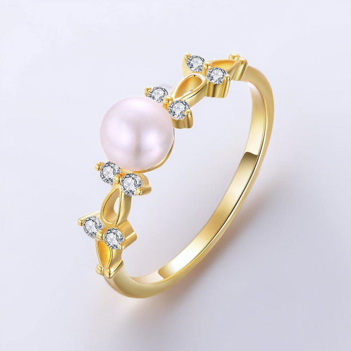 Leni | Gold-Tone Pearls Delicate Earrings with Chain