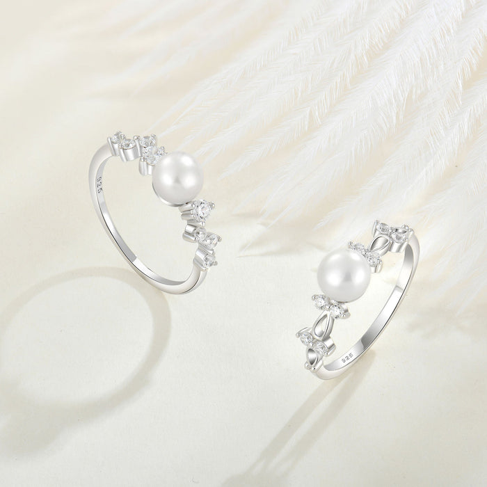Leni | Gold-Tone Pearls Delicate Earrings with Chain