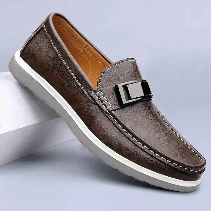 Brown / 38