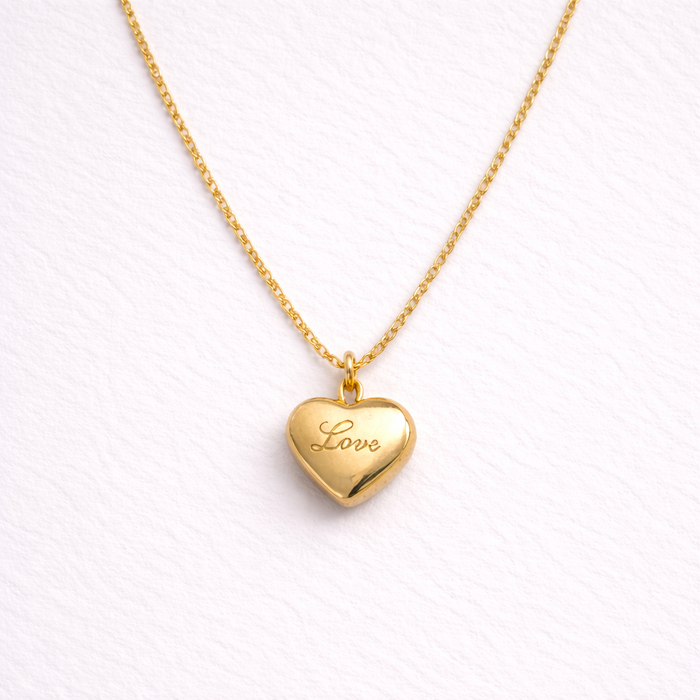 Lucía | Gold-Tone Engraved Heart “love” Necklace