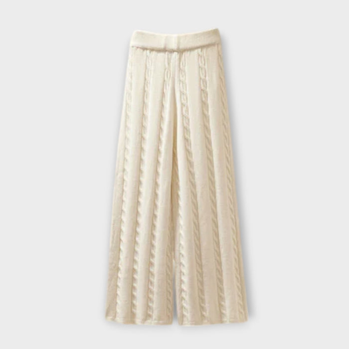 Lucia | Set Comfortable and Casual
