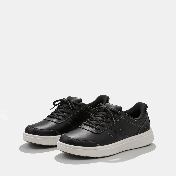 Marisa | Elegant for Day Day Trainers