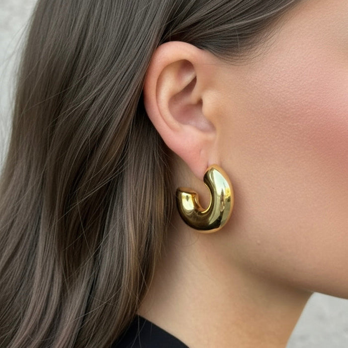 Milla | Gold-Plated Half Bold Hoops