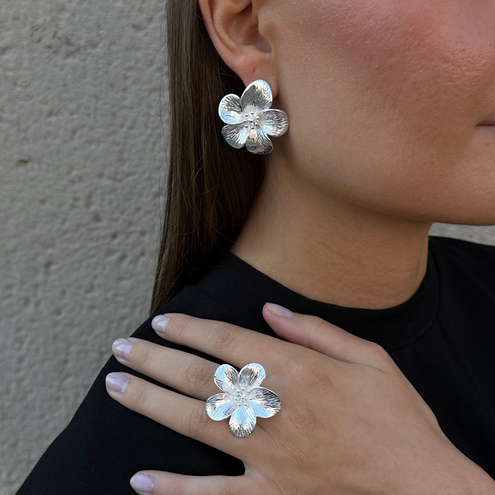 Neea | Silver Large Flower Earrings