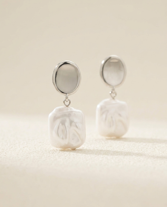 Silver drop earrings with square pleated pearl