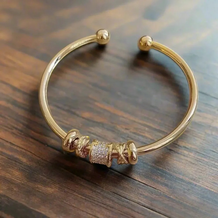 Nina | Gold-Plated Adjustable Bracelet with Charms