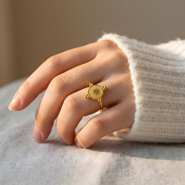 Noa | Gold-Plated Star Ring